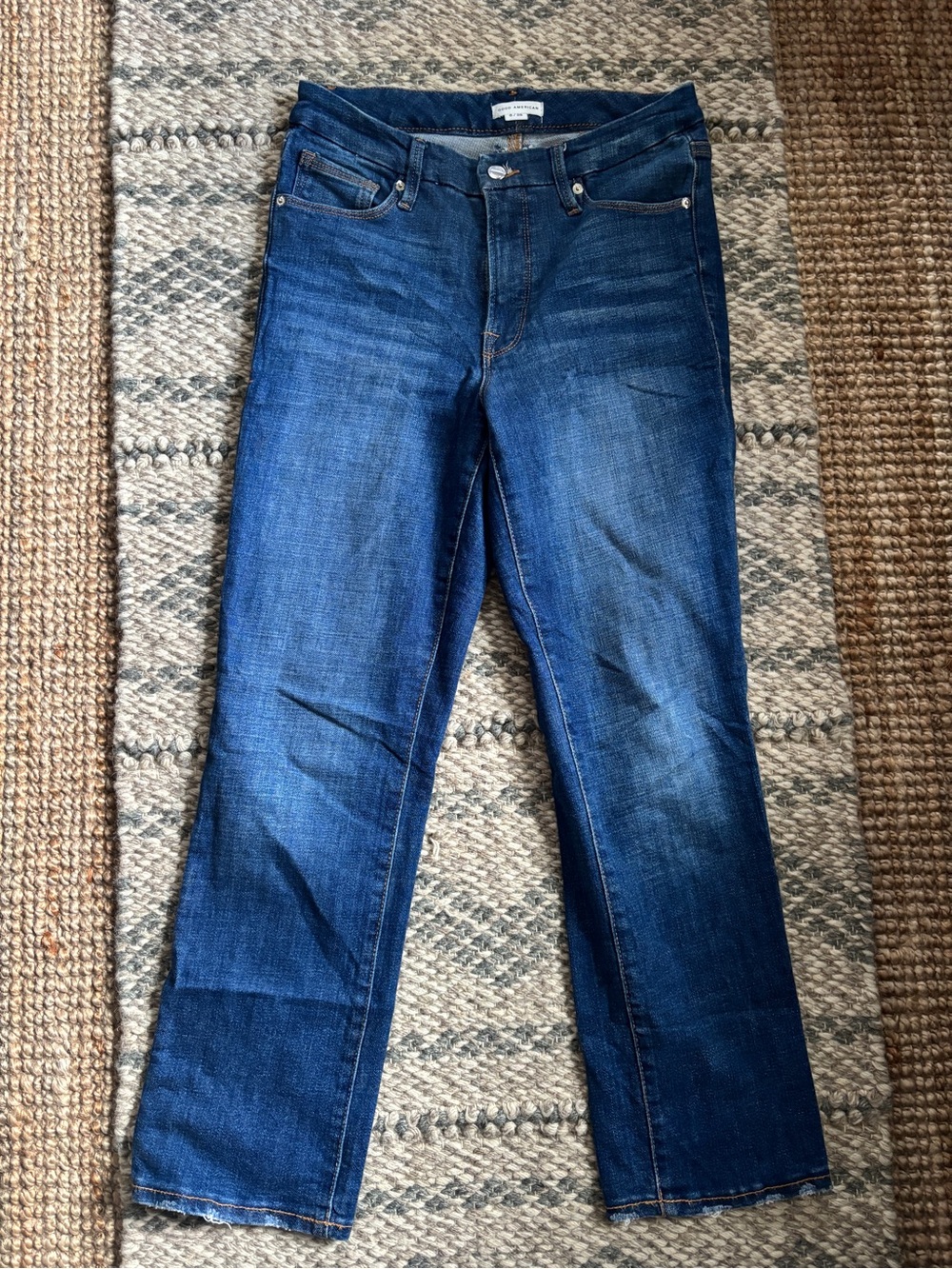 Women’s Good American straight leg jeans size 6 28.